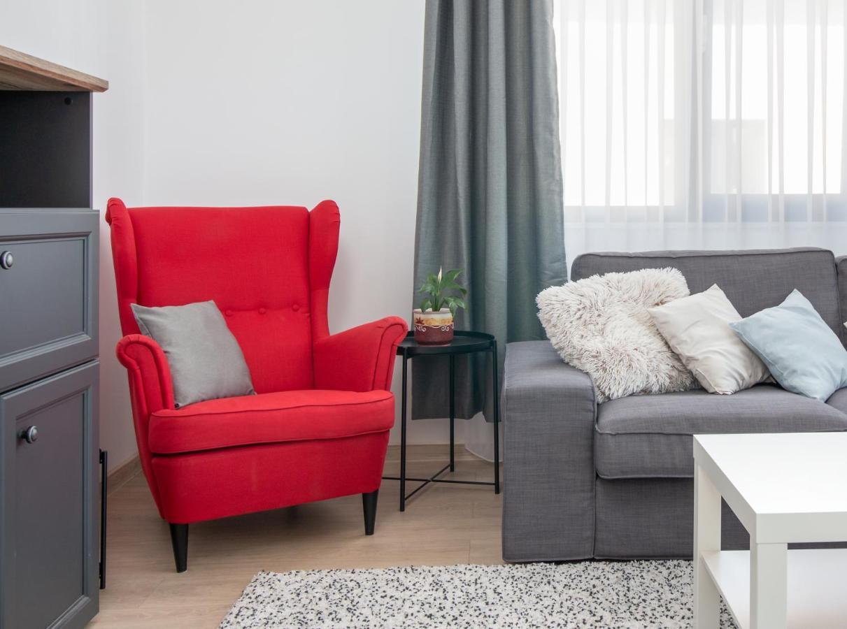 Zola Guest House Орадеа Екстериор снимка
