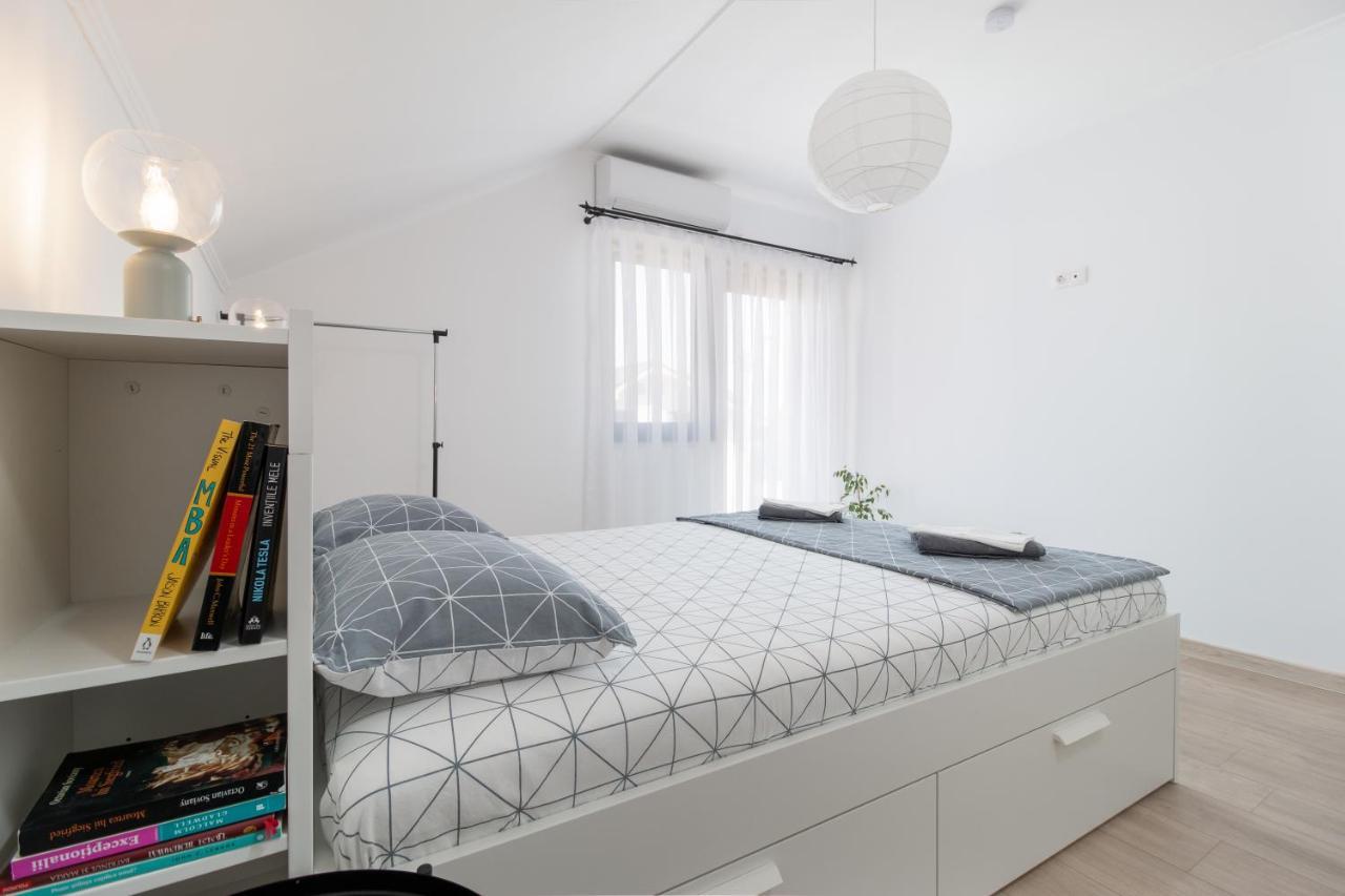 Zola Guest House Орадеа Екстериор снимка